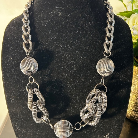 Mesh Chain Necklace Bundle - Picture 16 of 16